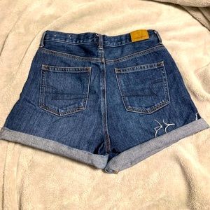 AE mom shorts dark denim high rise size 4